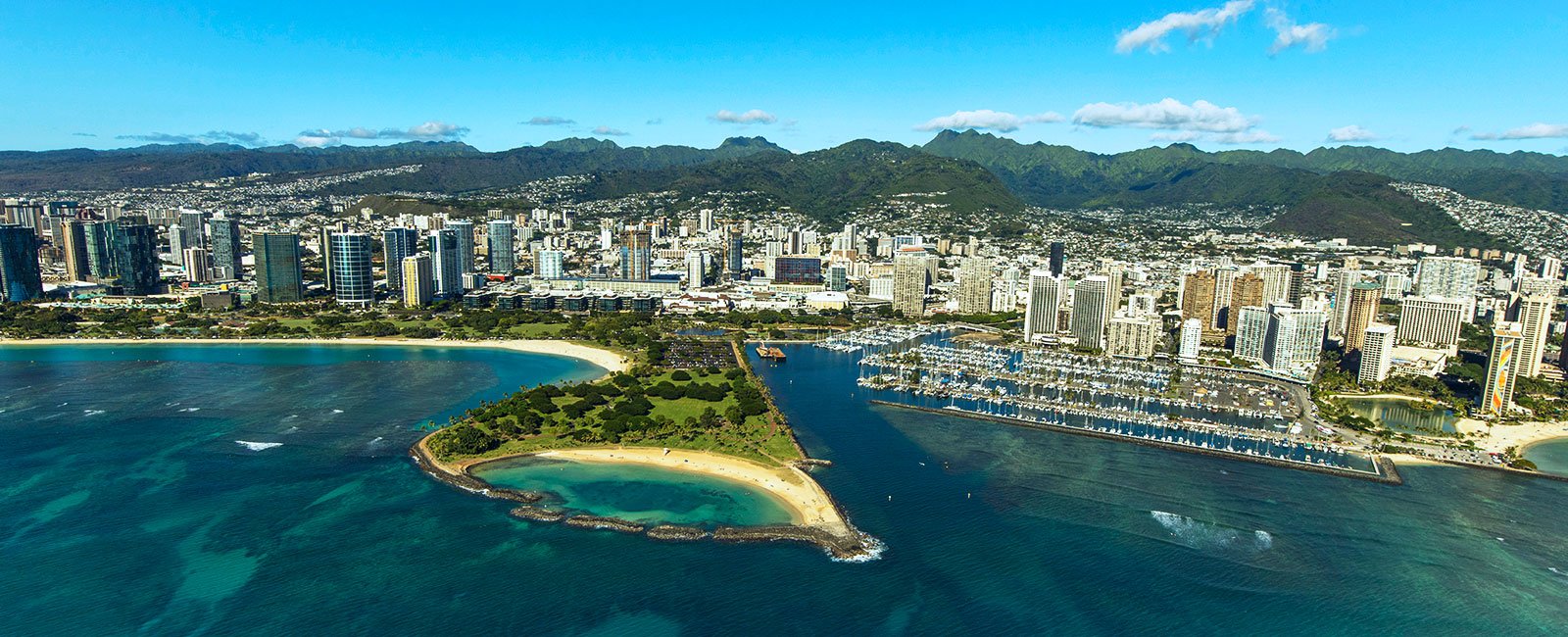plastic-surgery-hawaii-hero-1 Coastal city with marina